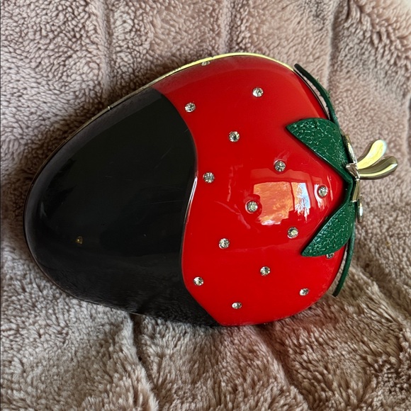 Kate Spade Creme de la Creme Chocolate Dipped Strawberry Clutch Bag - Picture 2 of 11